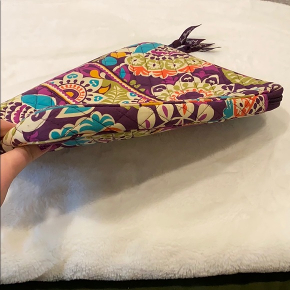 Vera Bradley laptop case (sleeve)! - Picture 5 of 10